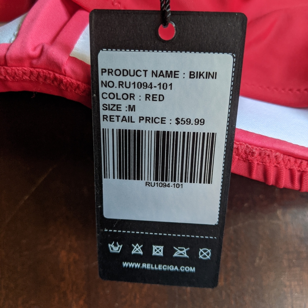 Relleciga red bikini top - Picture 4 of 6